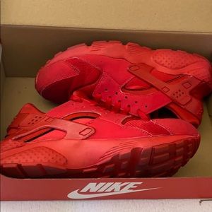 nike huarache red